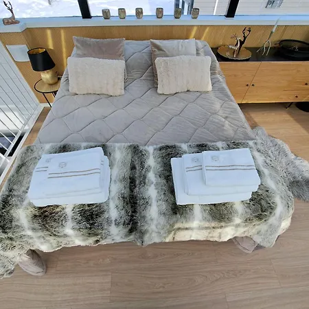 Huvilat Sky Igloo With Private Sauna And Hot Tub *