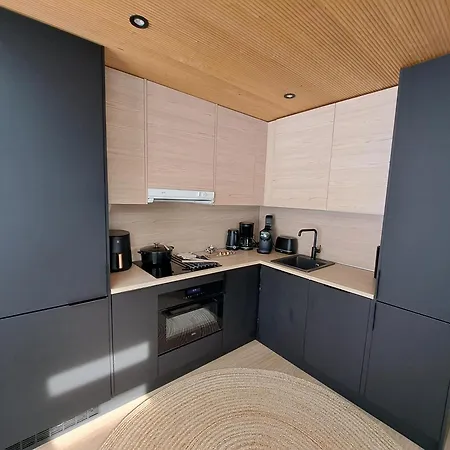 Sky Igloo With Private Sauna And Hot Tub Willa