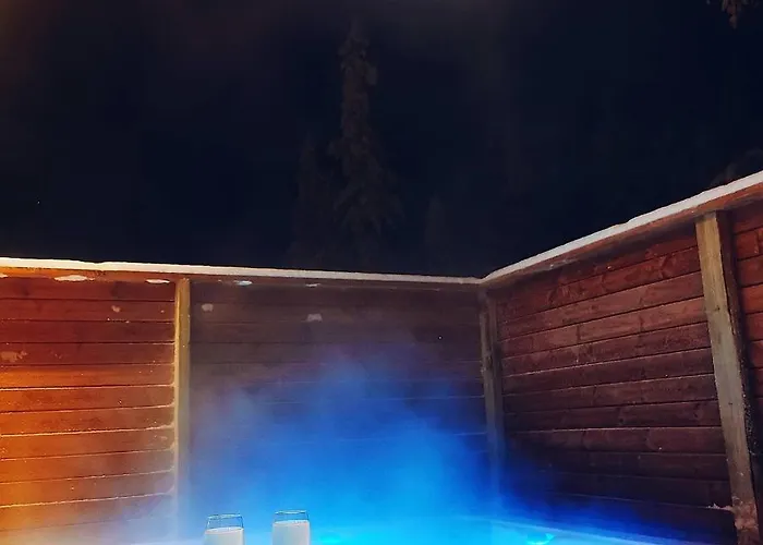 Sky Igloo With Private Sauna And Hot Tub Villa